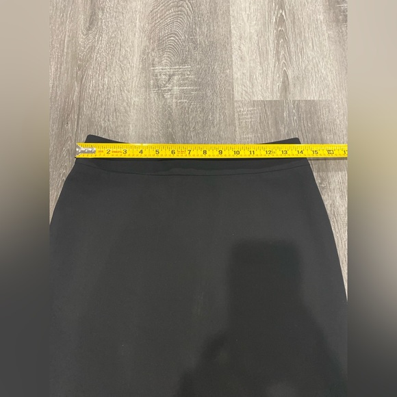 Ann Taylor black pencil skirt size 0 - Picture 3 of 8